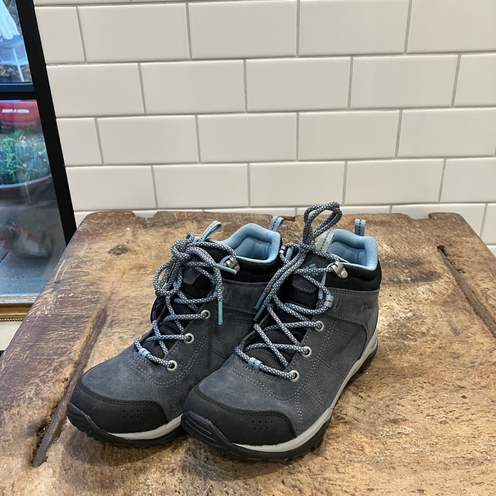 Columbia Women's Fire Venture Mid Waterproof hiking Boot - Picture 4 of 13